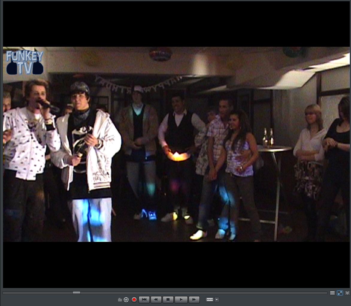Links klicken um Video abzuspielen